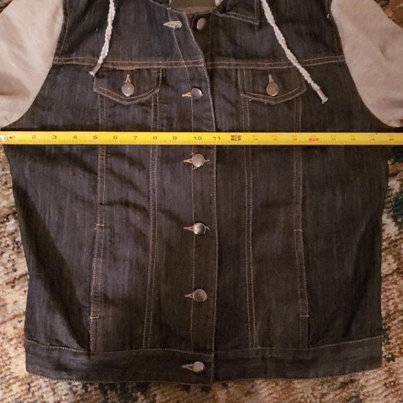 Paper Doll jean jacket, junior size Large - Picture 8 of 9